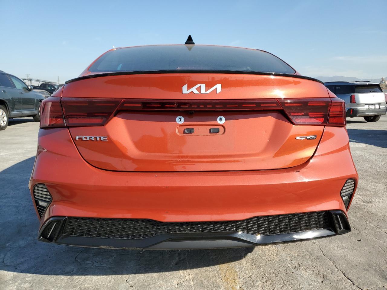 2022 Kia Forte Gt Line - Image 6
