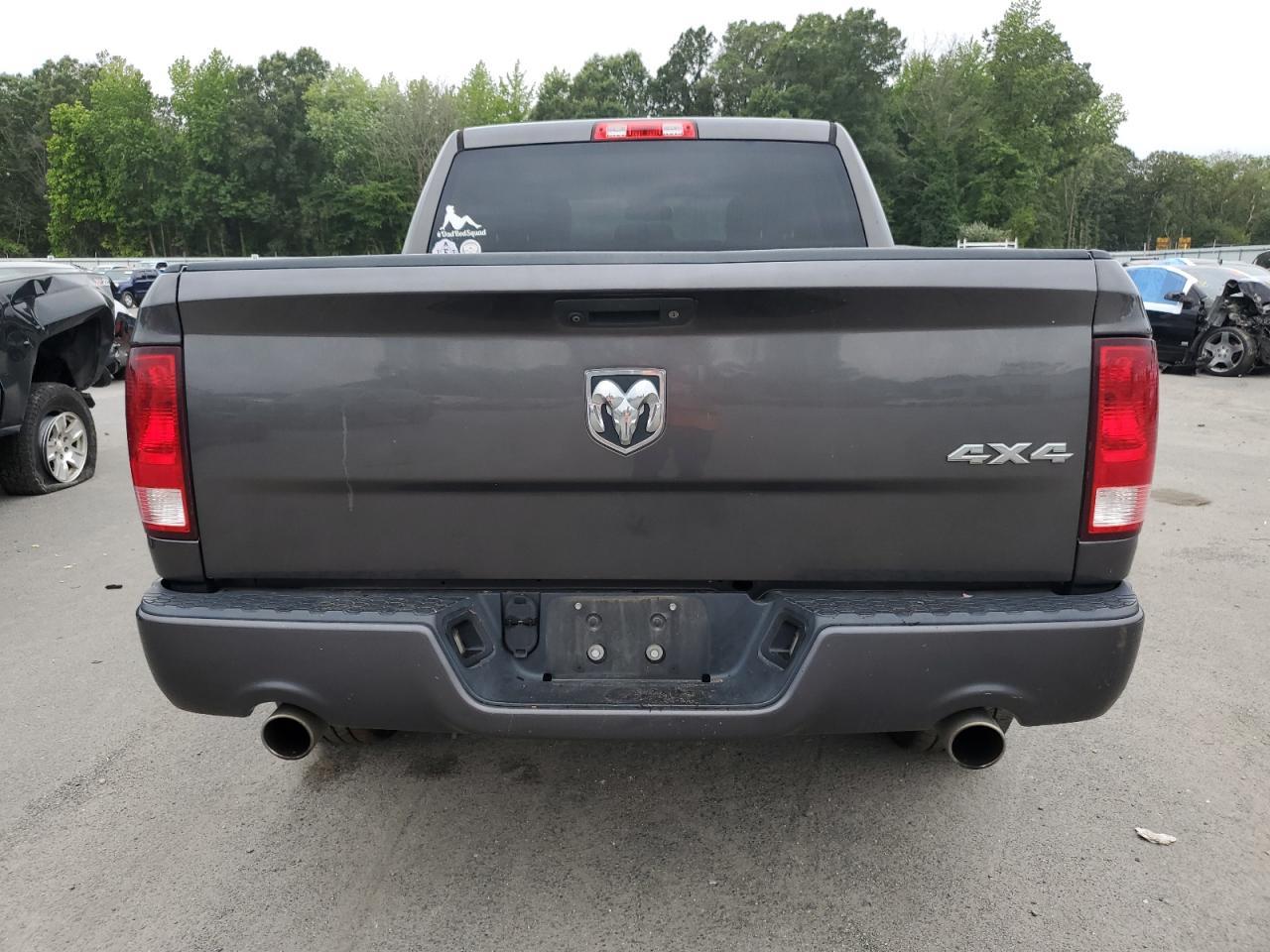 2016 Ram 1500 St - Image 6
