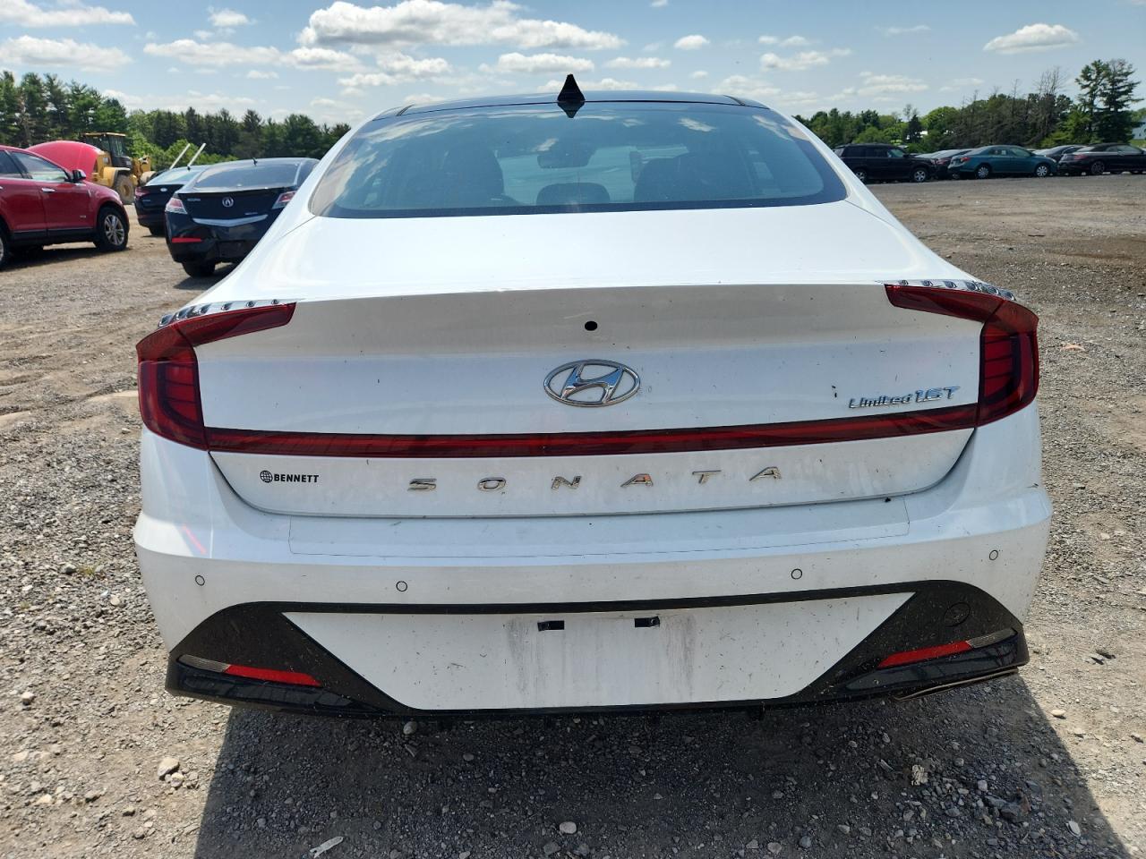 2022 Hyundai Sonata Limited - Image 6