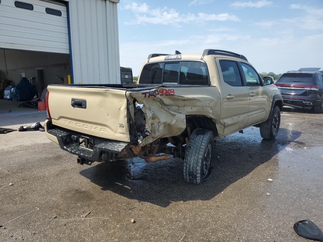 2018 Toyota Tacoma Double Cab - Image 3