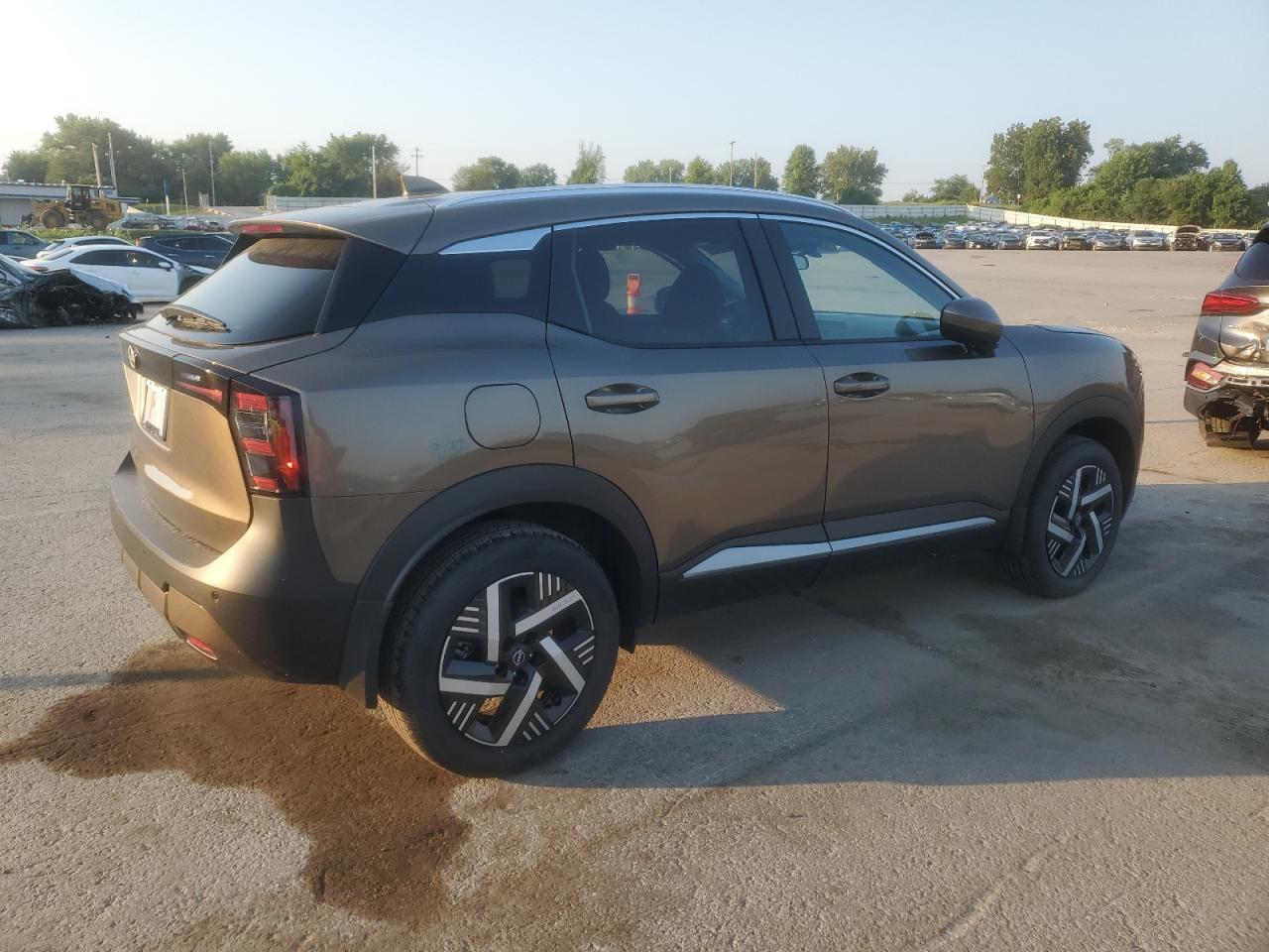 2025 Nissan Kicks Sv - Фото 3