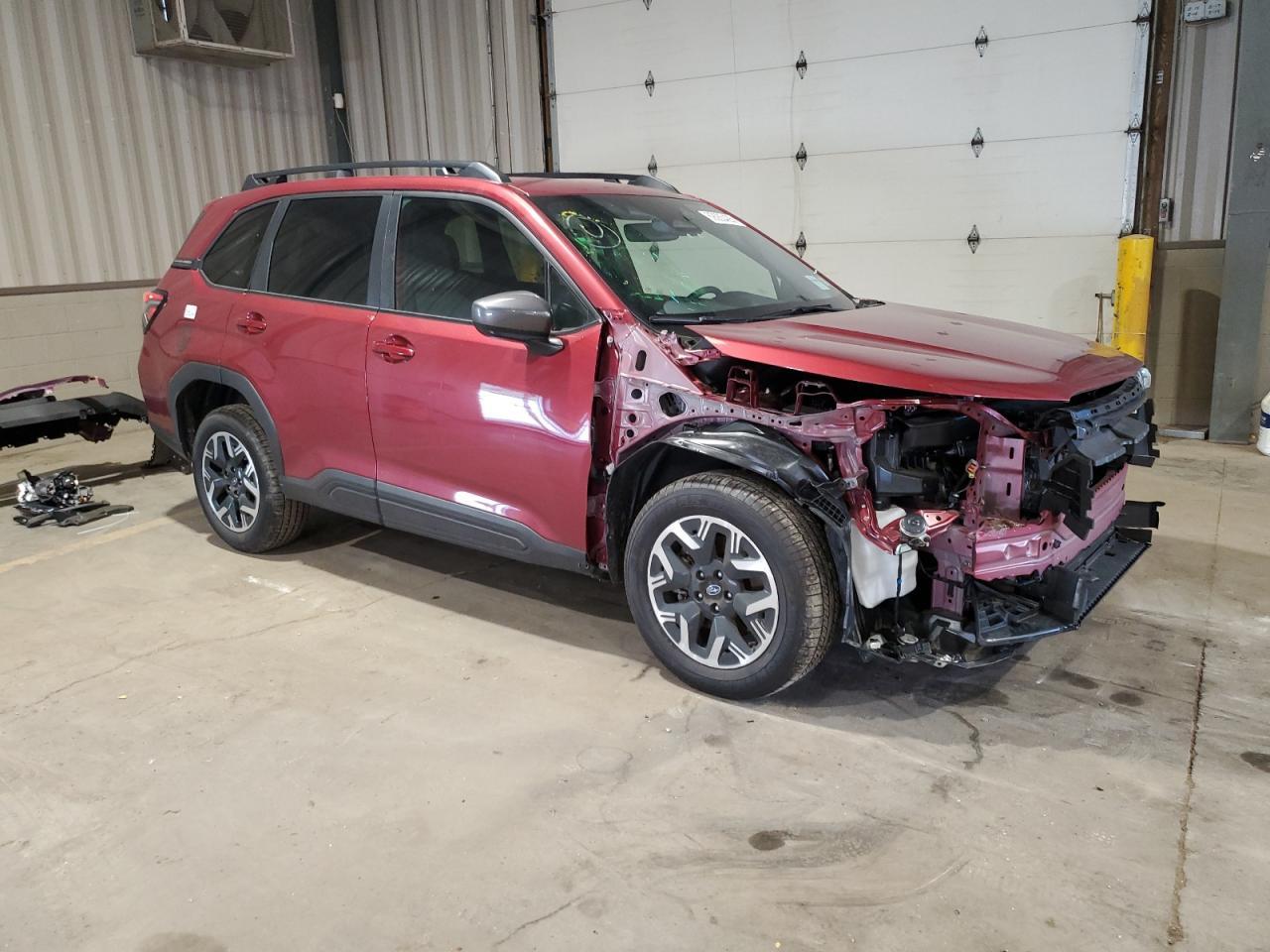 2025 Subaru Forester Premium - Фото 4