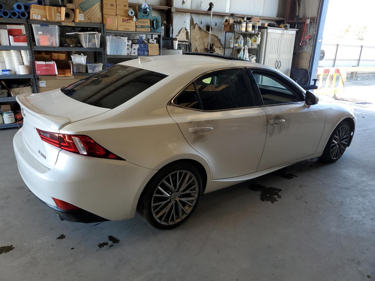 2016 Lexus Is 200T - Image 3