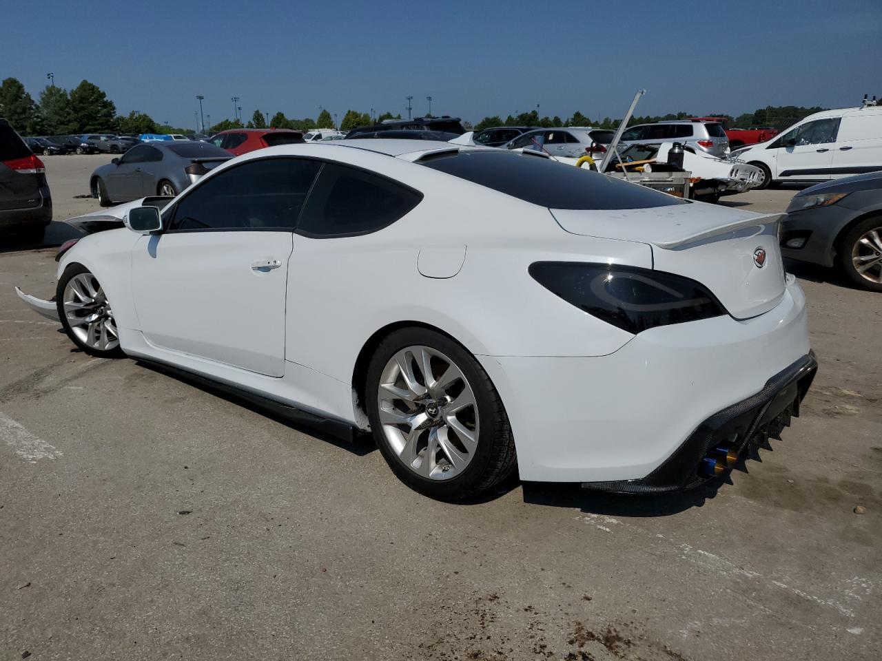 2015 Hyundai Genesis Coupe 3.8L - Фото 2