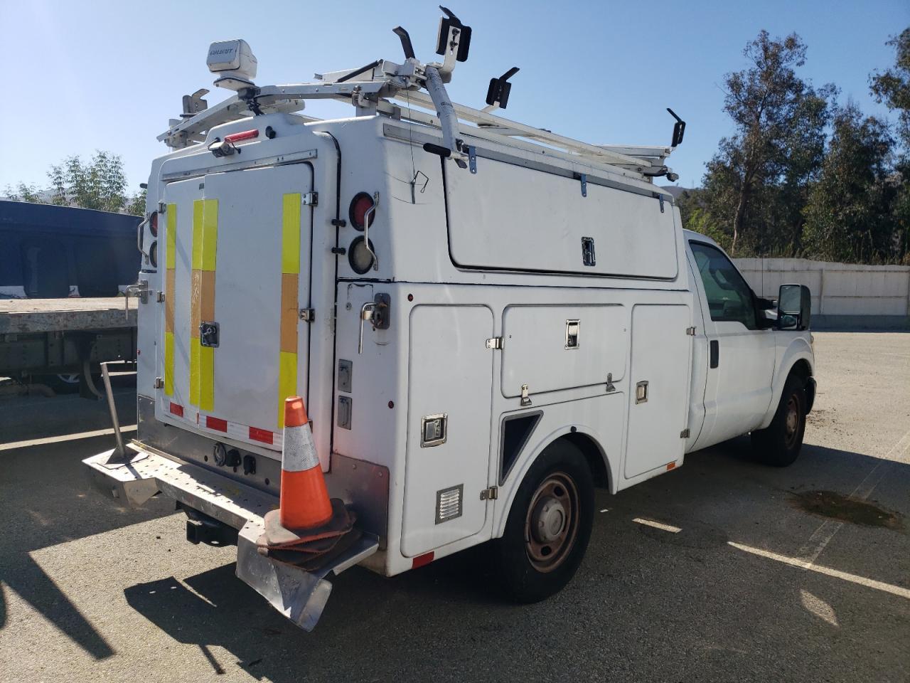 2013 Ford F350 Super Duty - Фото 3