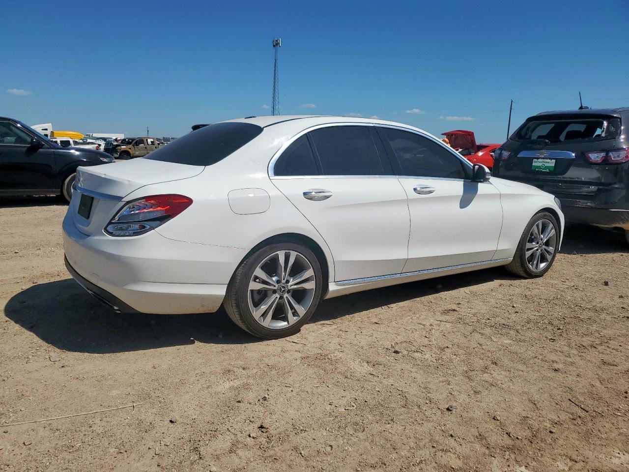 2018 Mercedes-Benz C 300 - Фото 3