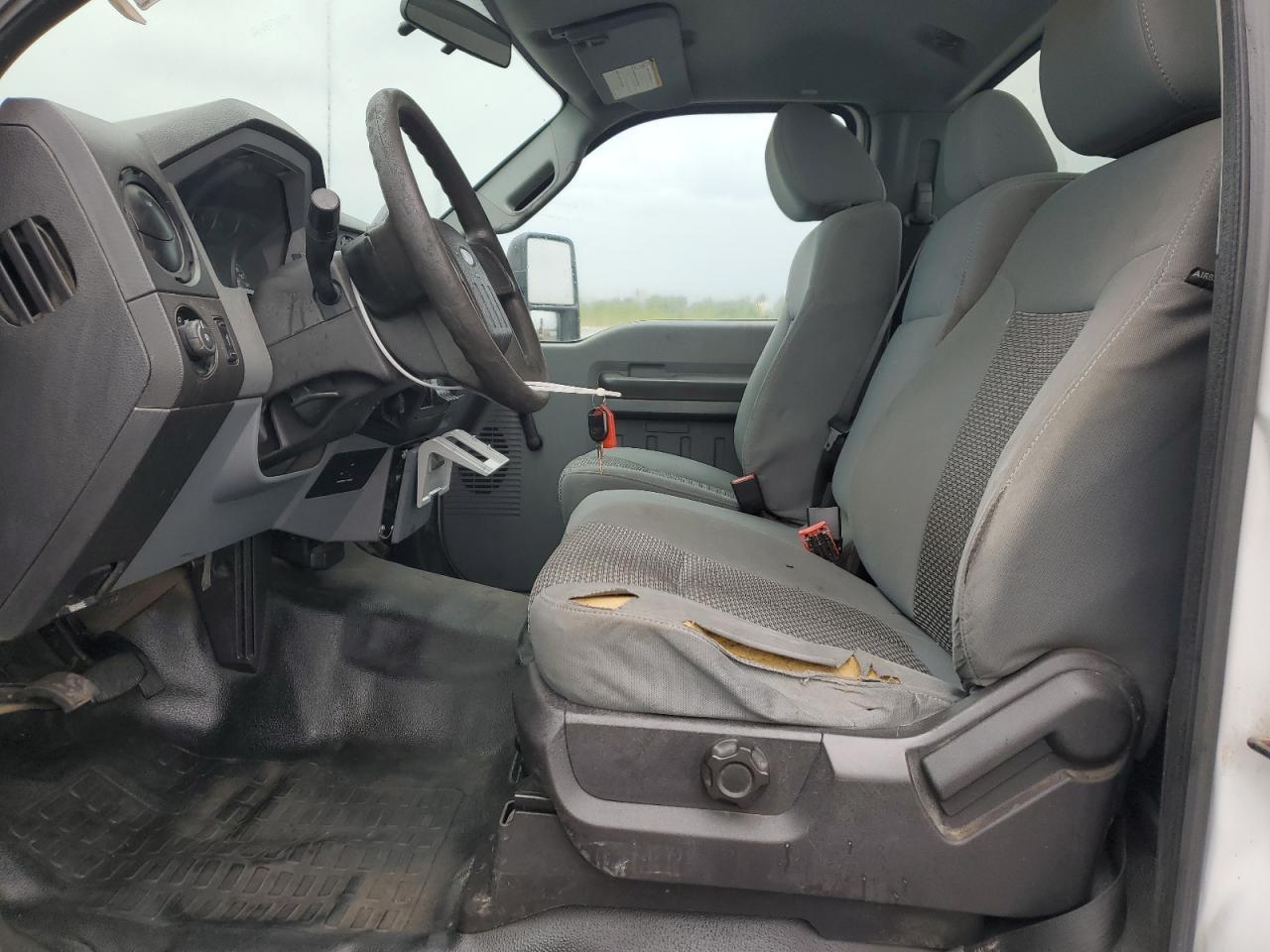 2015 Ford F550 Super Duty - Фото 7