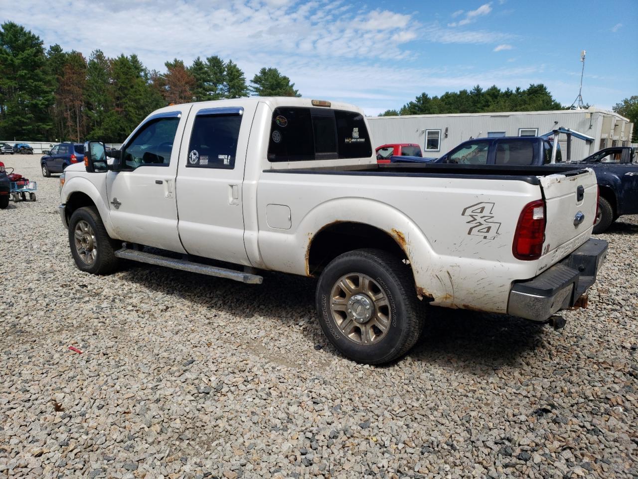 2013 Ford F350 Super Duty - Фото 2