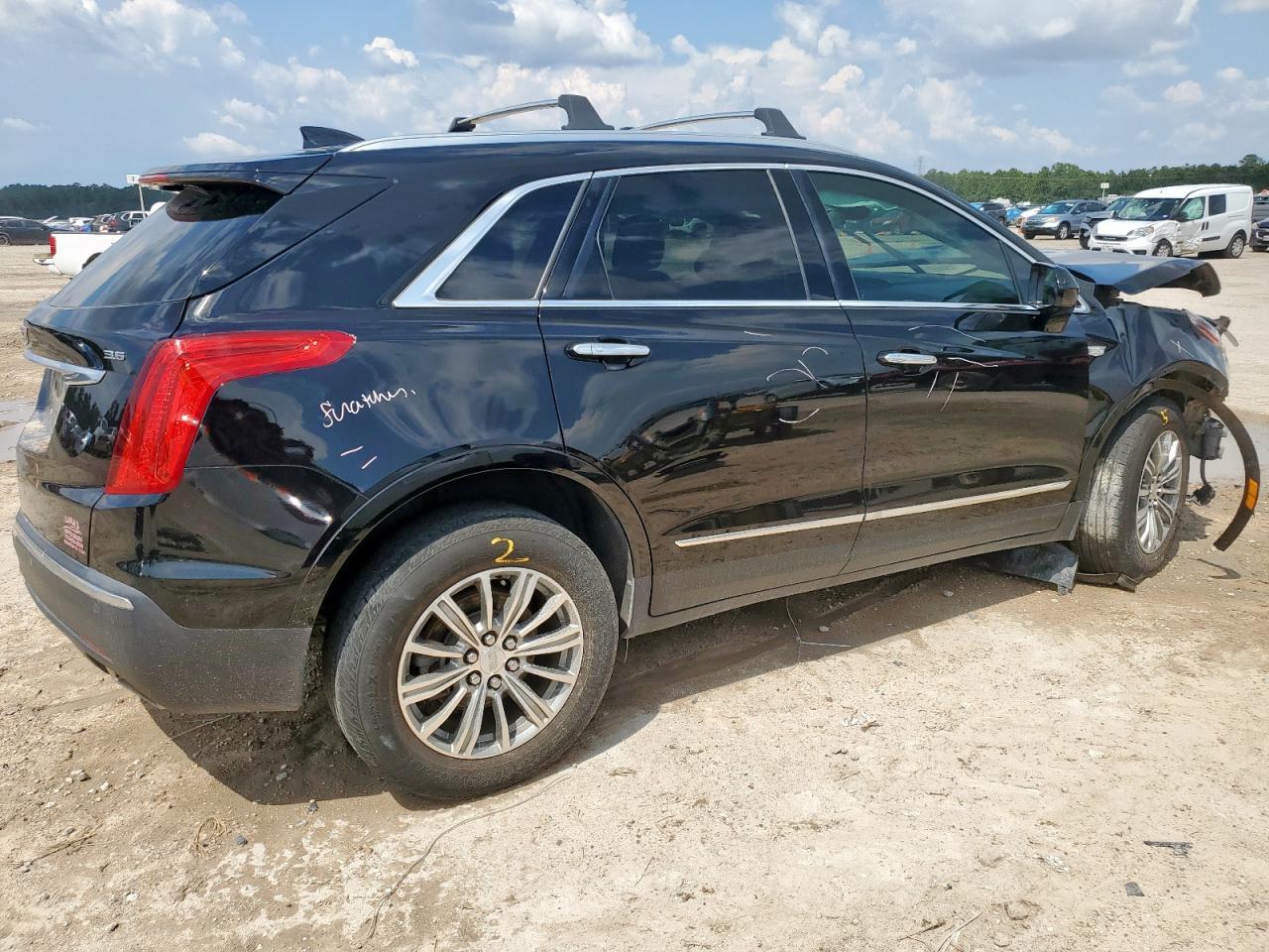 2018 Cadillac Xt5 Luxury - Image 3