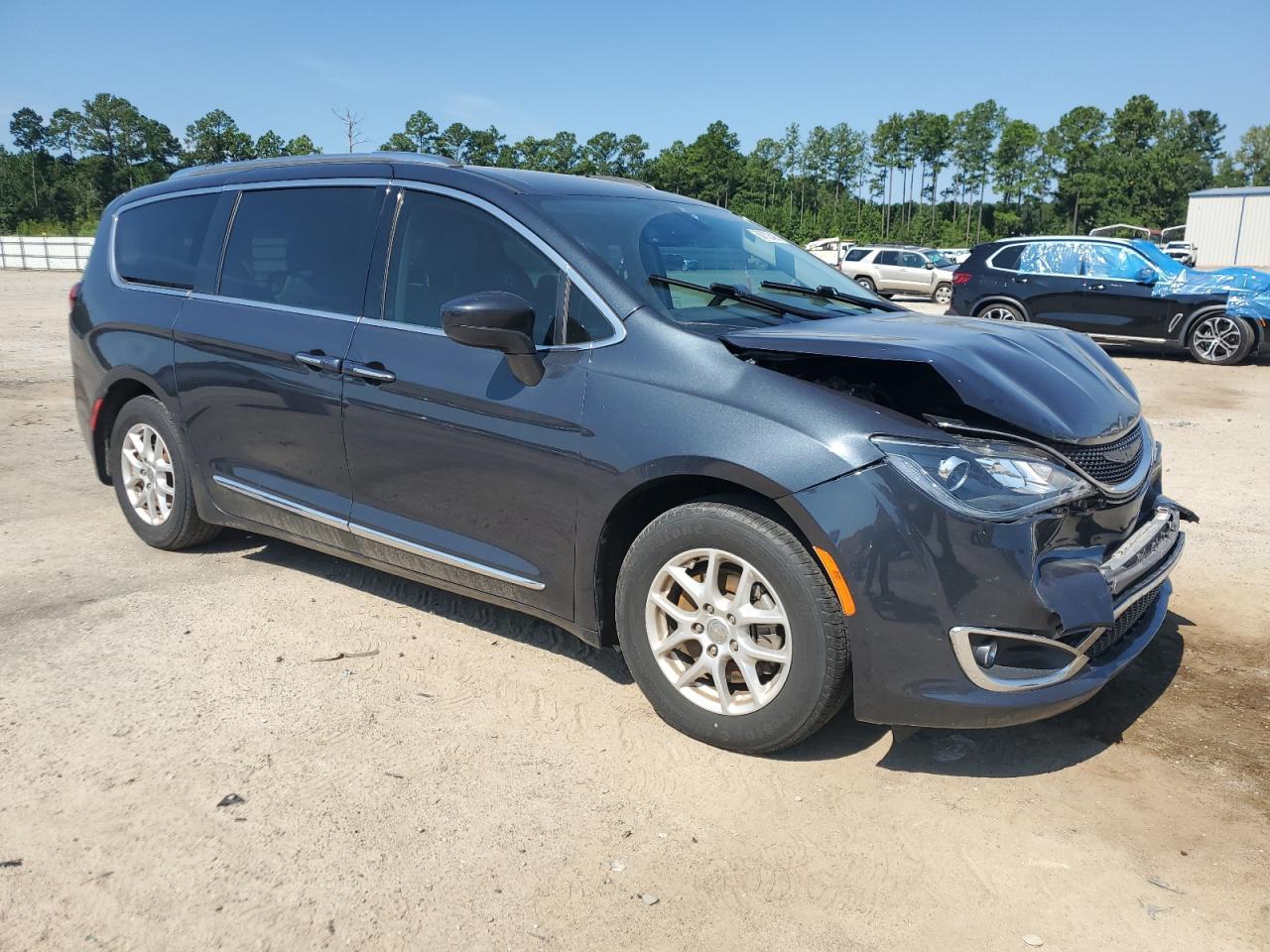 2020 Chrysler Pacifica Touring L - Фото 4