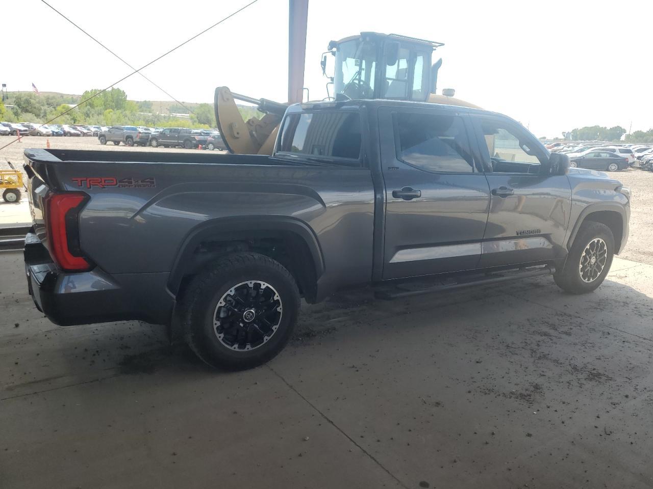 2023 Toyota Tundra Crewmax Sr5 - Image 3