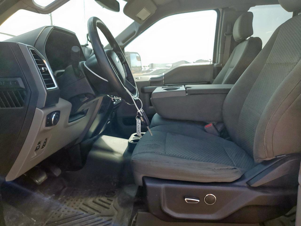 2015 Ford F150 Super Cab - Фото 7