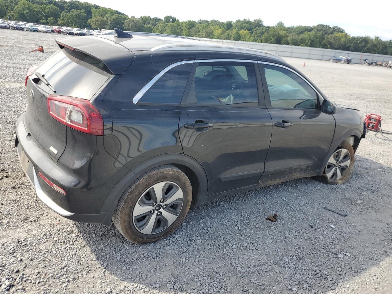 2017 Kia Niro Fe - Фото 3