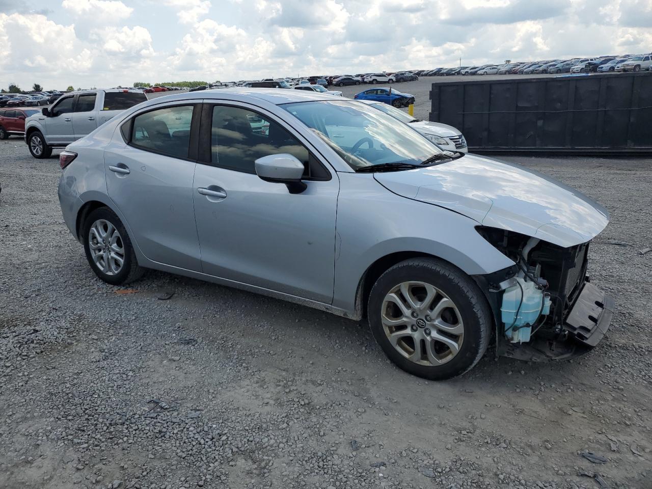 2018 Toyota Yaris Ia - Image 4