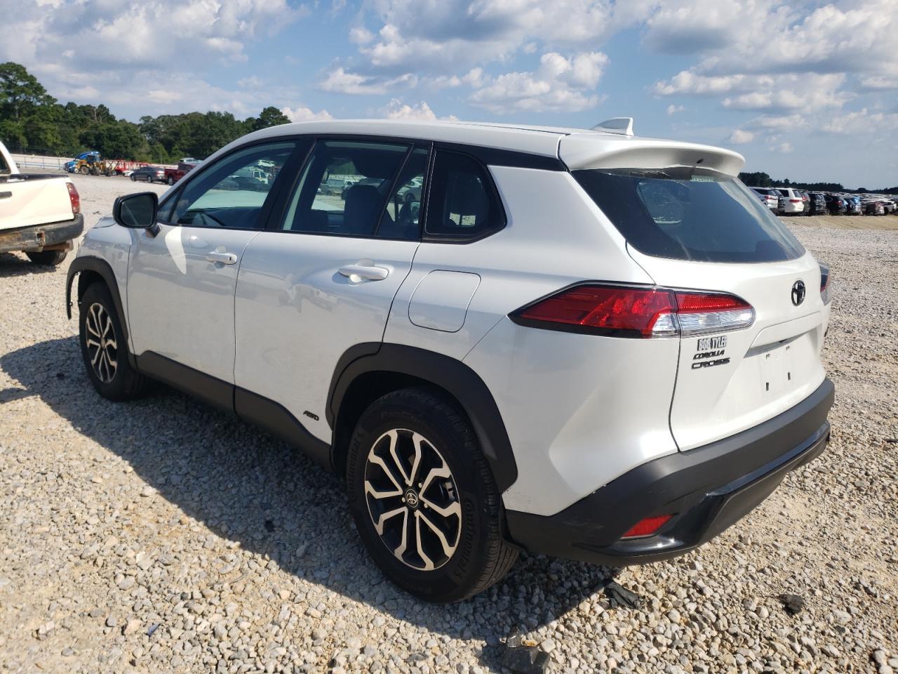 2024 Toyota Corolla Cross Se - Image 2