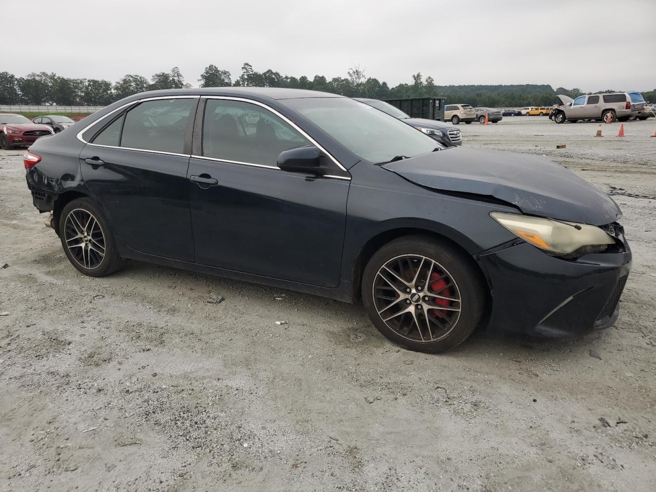 2015 Toyota Camry Le - Фото 4
