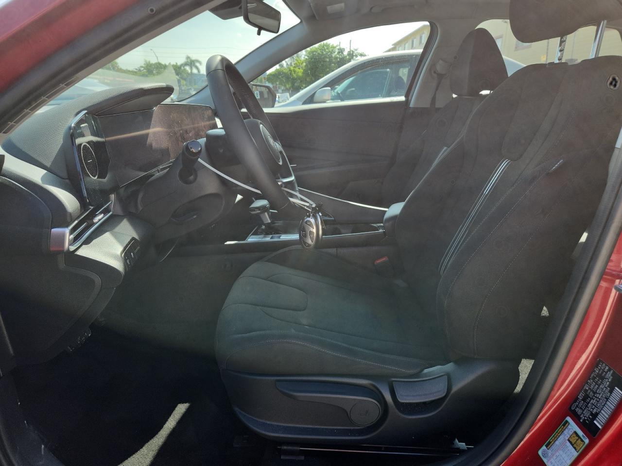 2025 Hyundai Elantra Sel - Фото 7