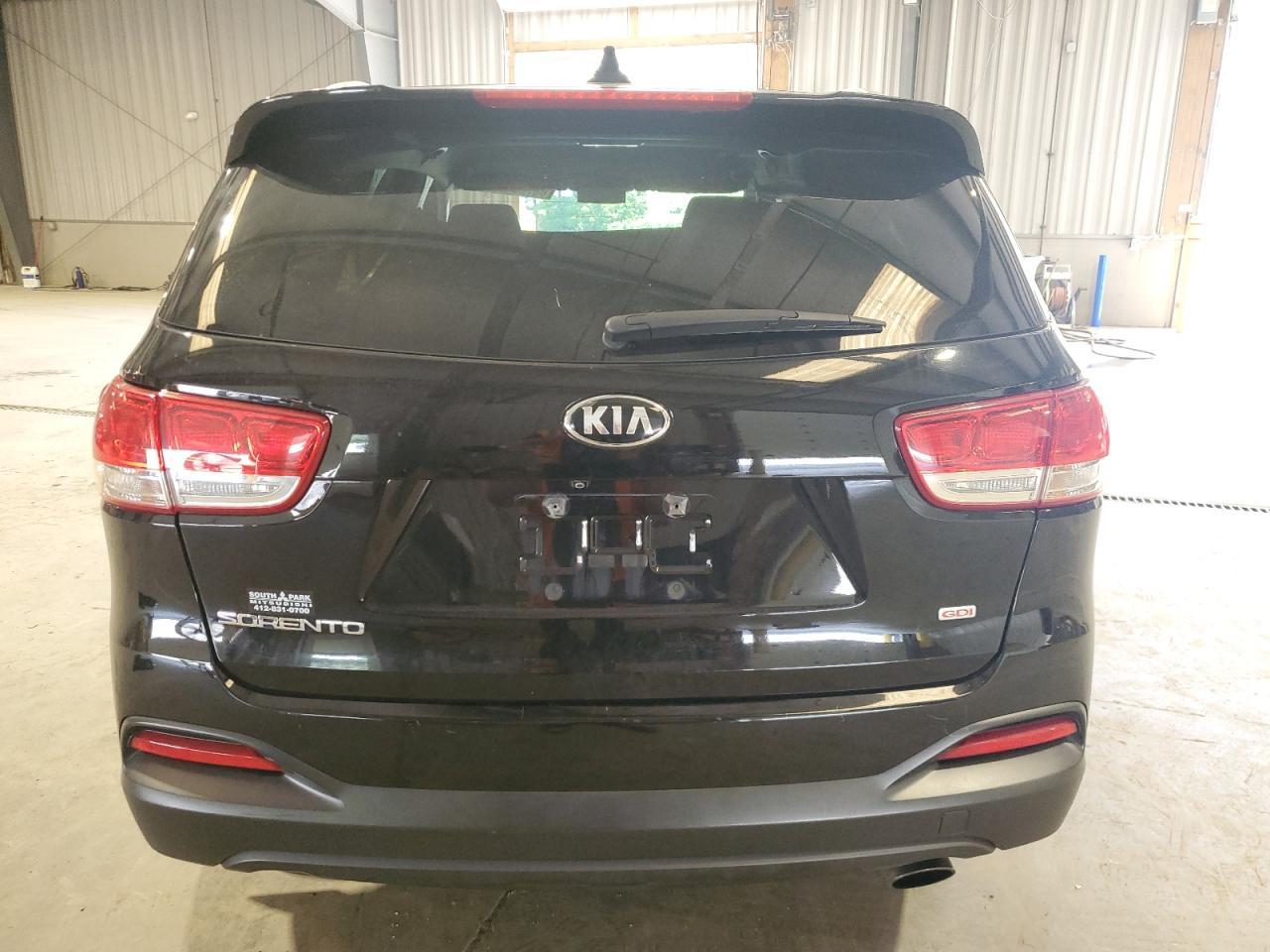 2016 Kia Sorento Lx - Image 6