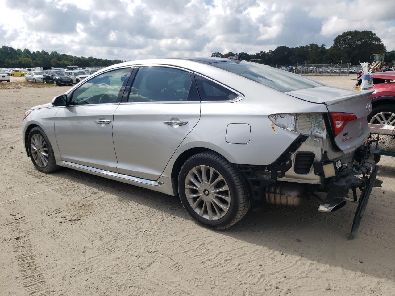 2015 Hyundai Sonata Sport - Image 2