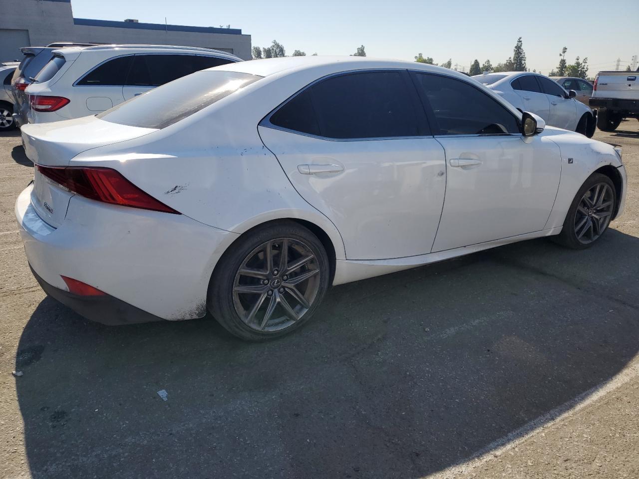 2017 Lexus Is 200T - Фото 3