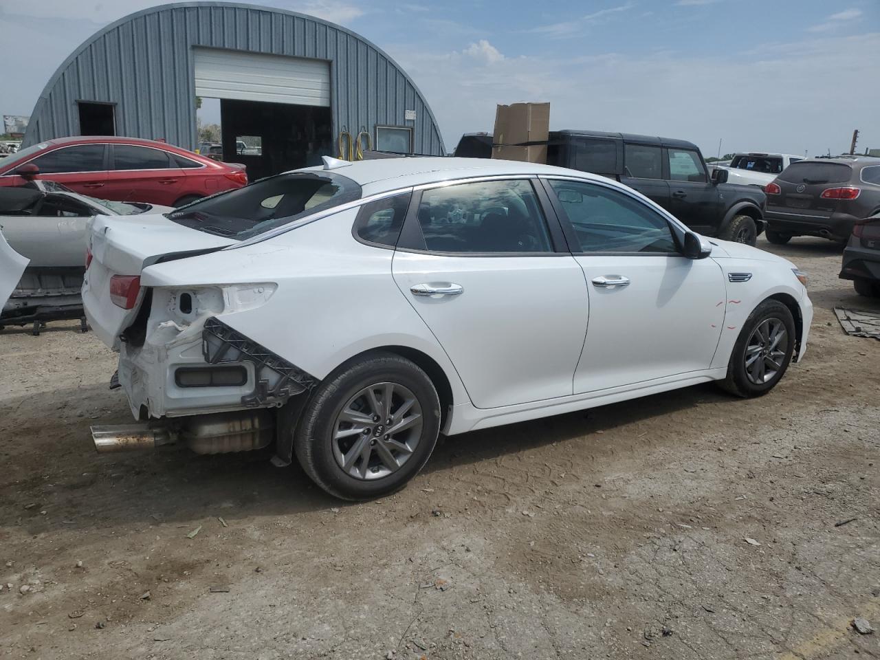 2019 Kia Optima Lx - Image 3