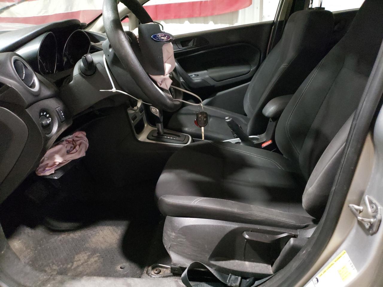 2017 Ford Fiesta Se - Фото 7