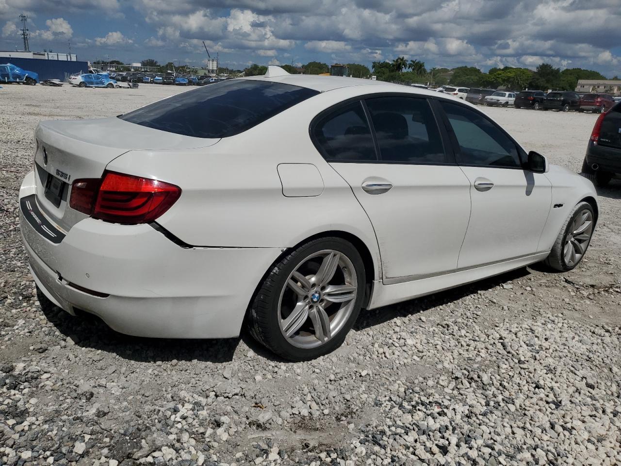 2013 BMW 535 I - Фото 3