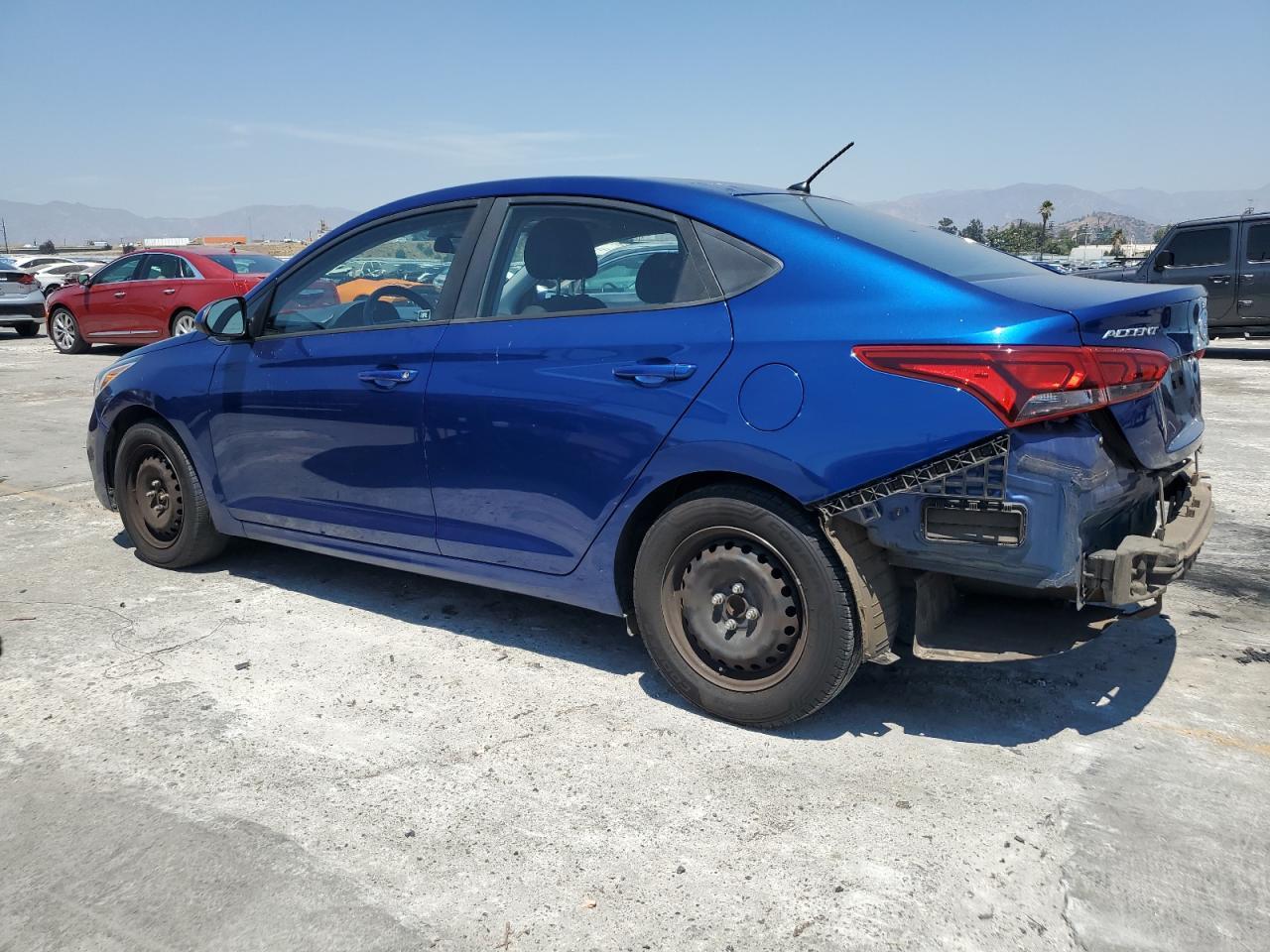 2019 Hyundai Accent Se - Фото 2