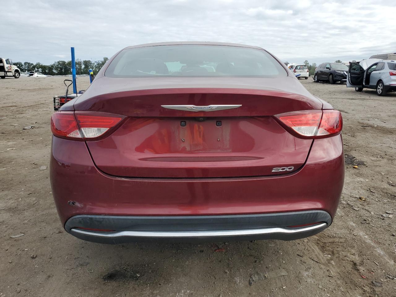 2016 Chrysler 200 Limited - Image 6