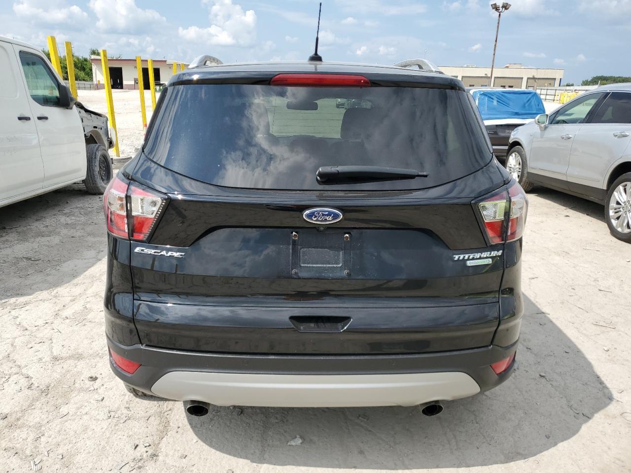 2017 Ford Escape Titanium - Фото 6