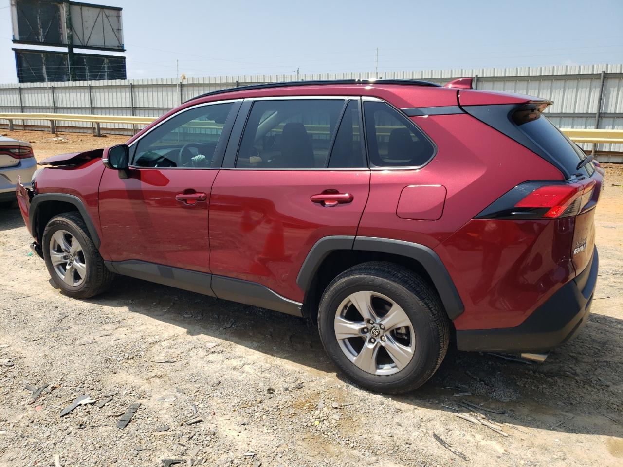 2022 Toyota Rav4 Xle - Image 2
