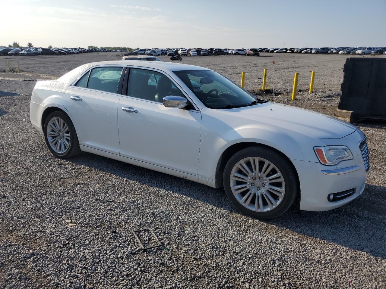 2012 Chrysler 300 Limited - Image 4