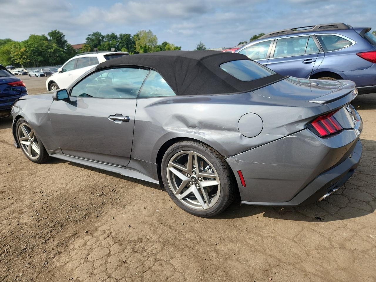 2025 Ford Mustang - Image 2