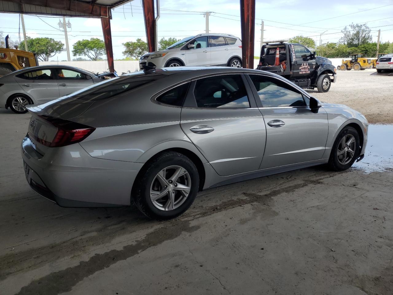 2020 Hyundai Sonata Se - Image 3