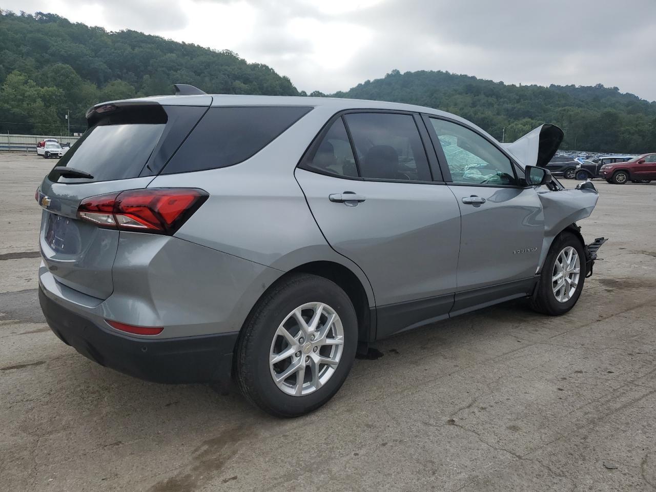 2024 Chevrolet Equinox Ls - Фото 3