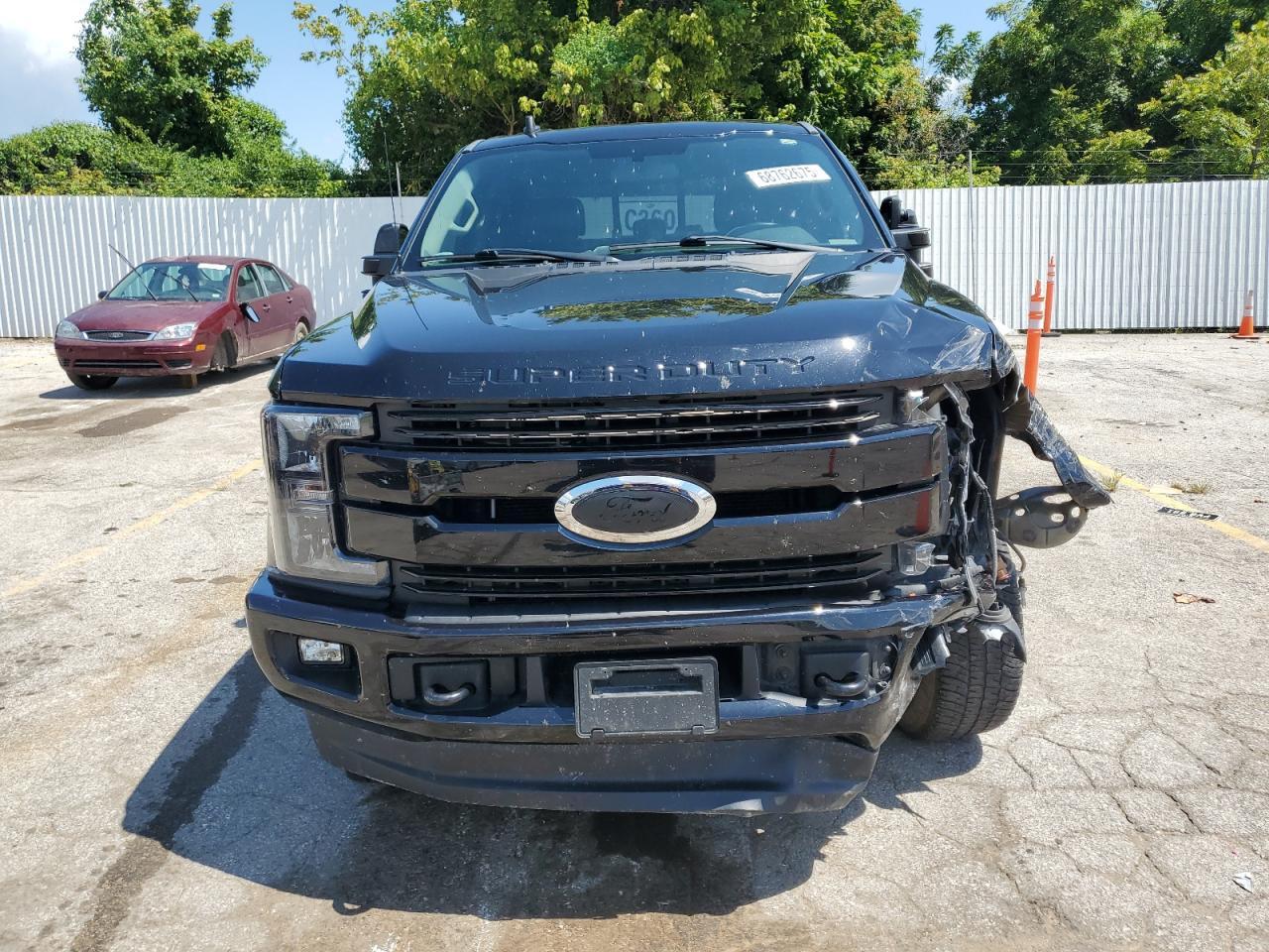 2019 Ford F250 Super Duty - Фото 5