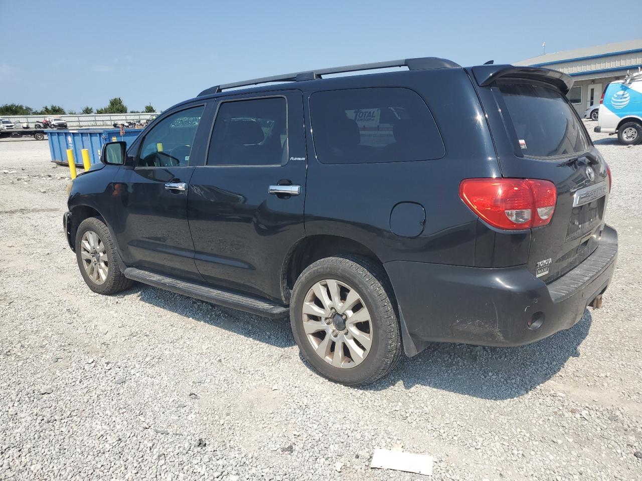 2010 Toyota Sequoia Platinum - Image 2