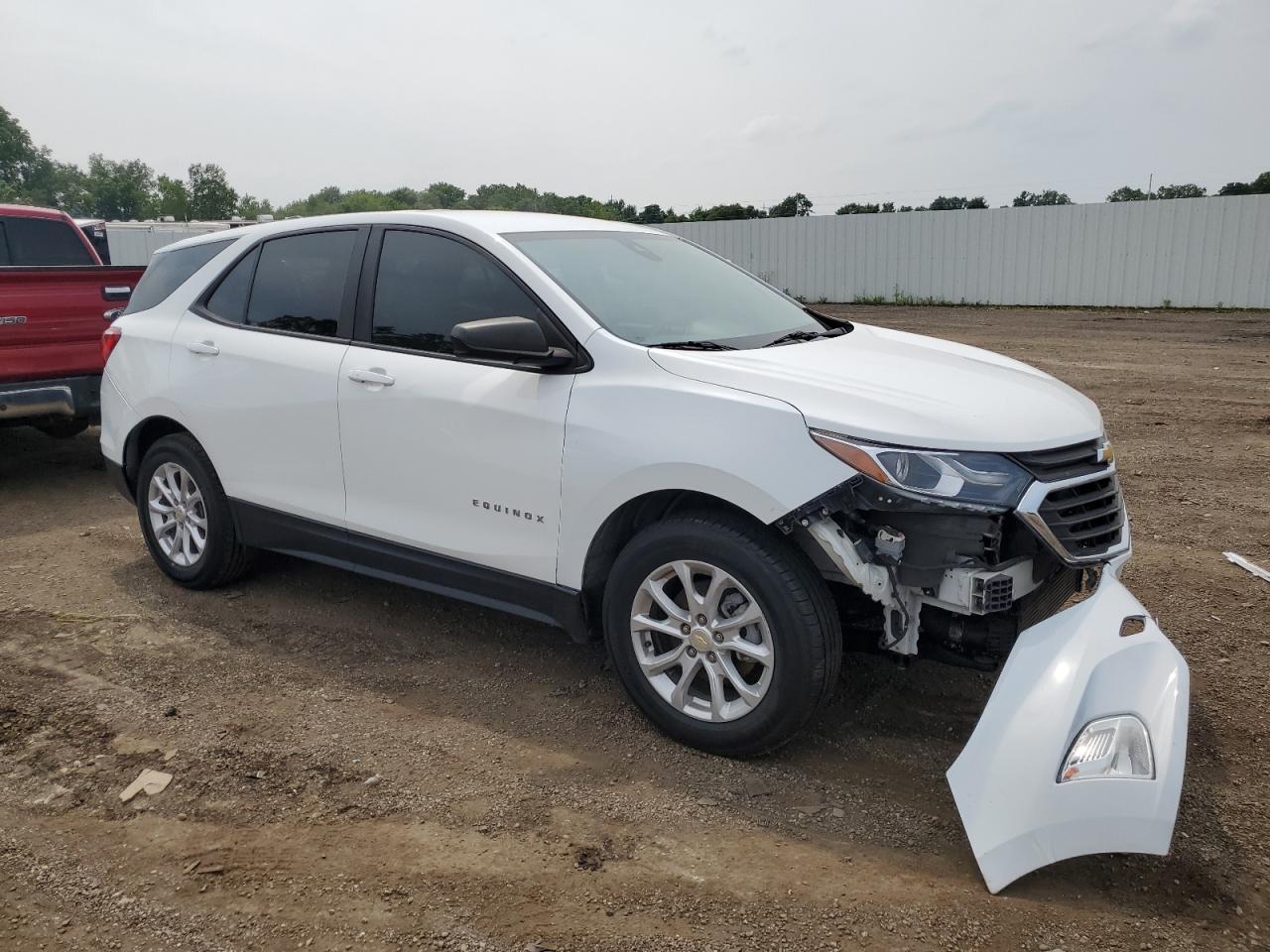 2021 Chevrolet Equinox Ls - Image 4