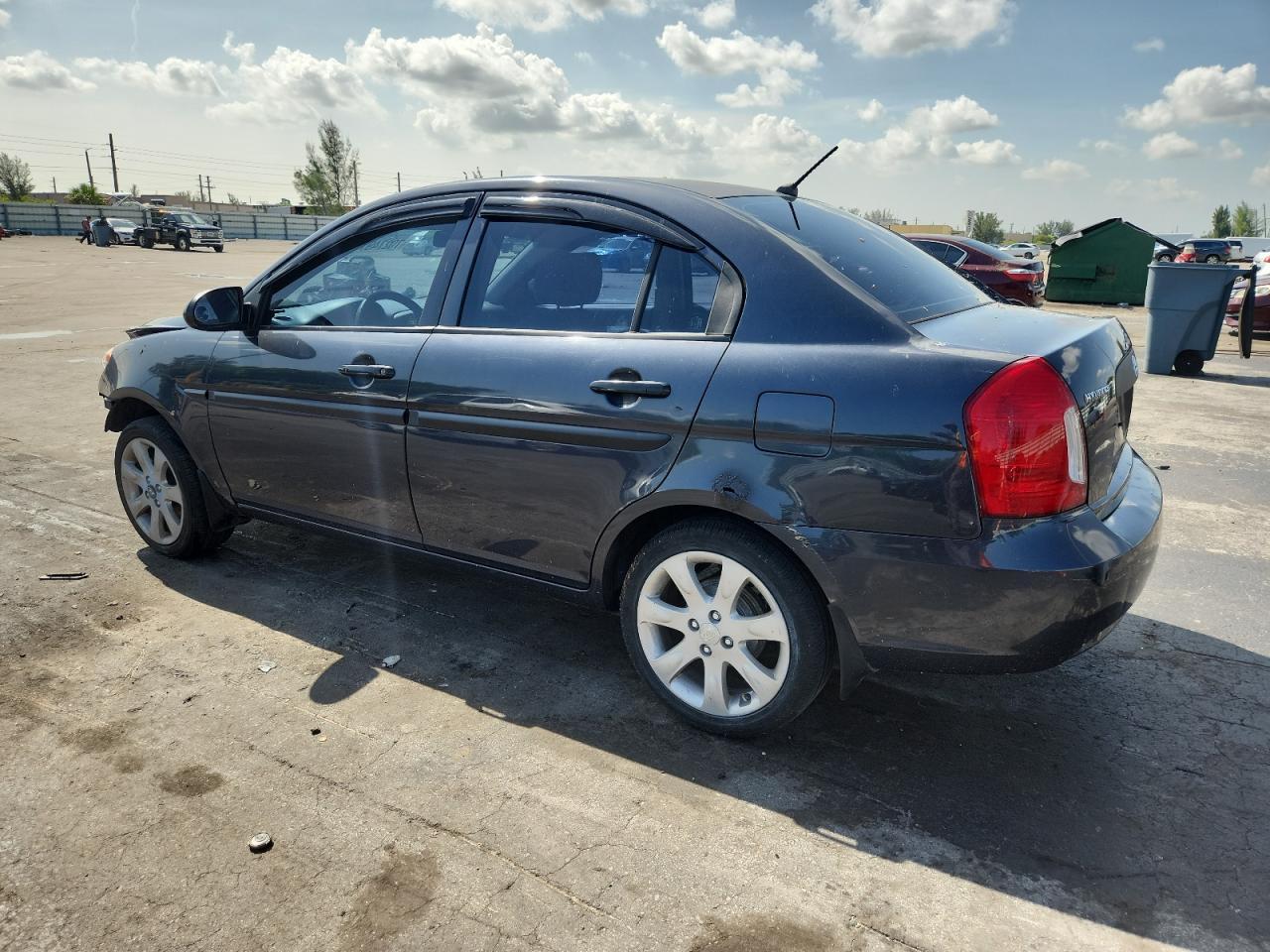 2009 Hyundai Accent Gls - Фото 2