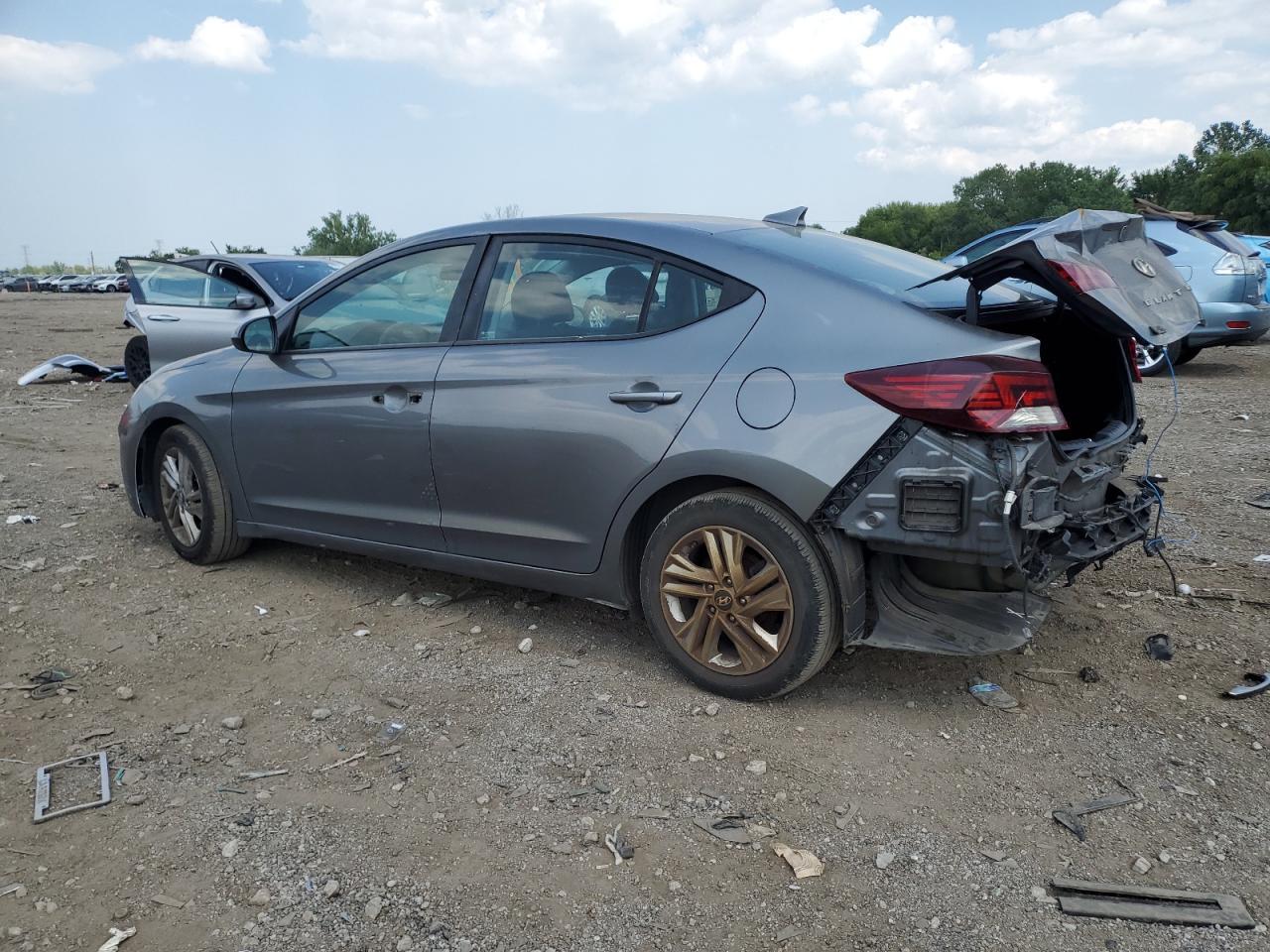 2019 Hyundai Elantra Sel - Фото 2