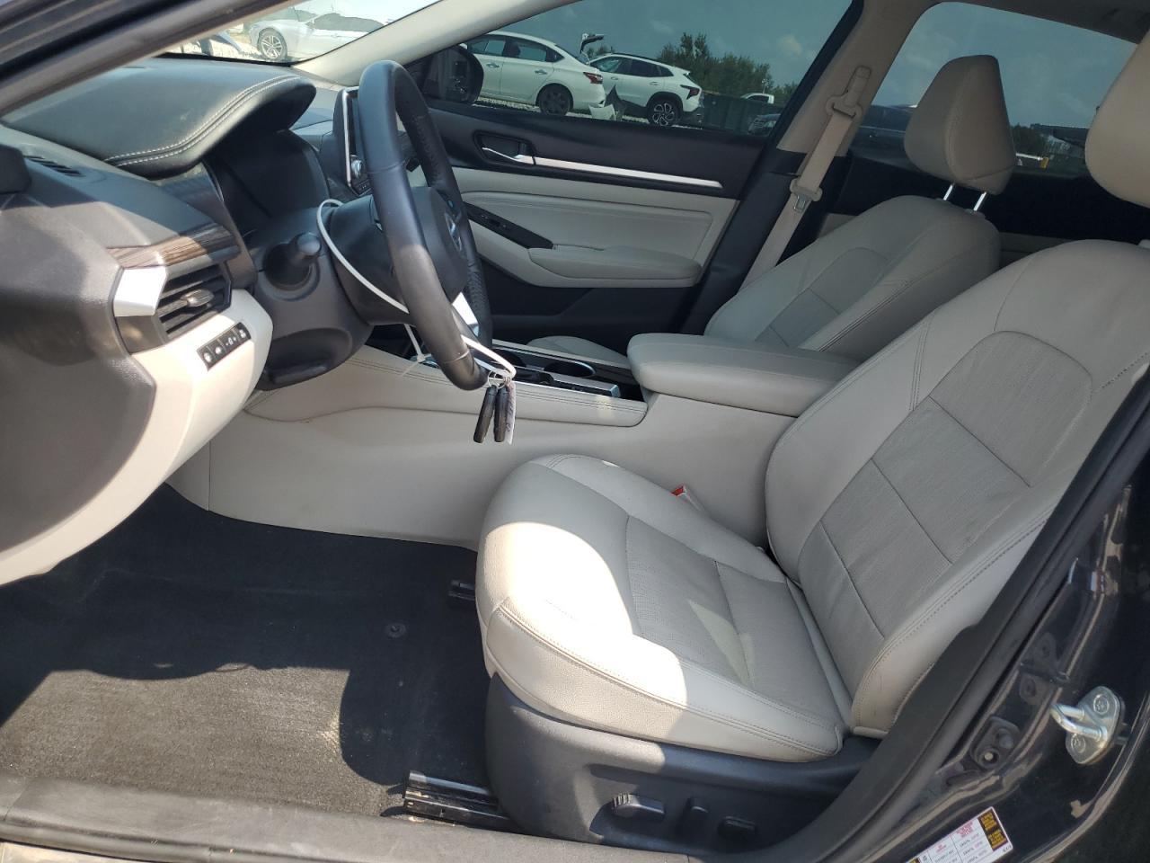 2020 Nissan Altima Sl - Фото 7