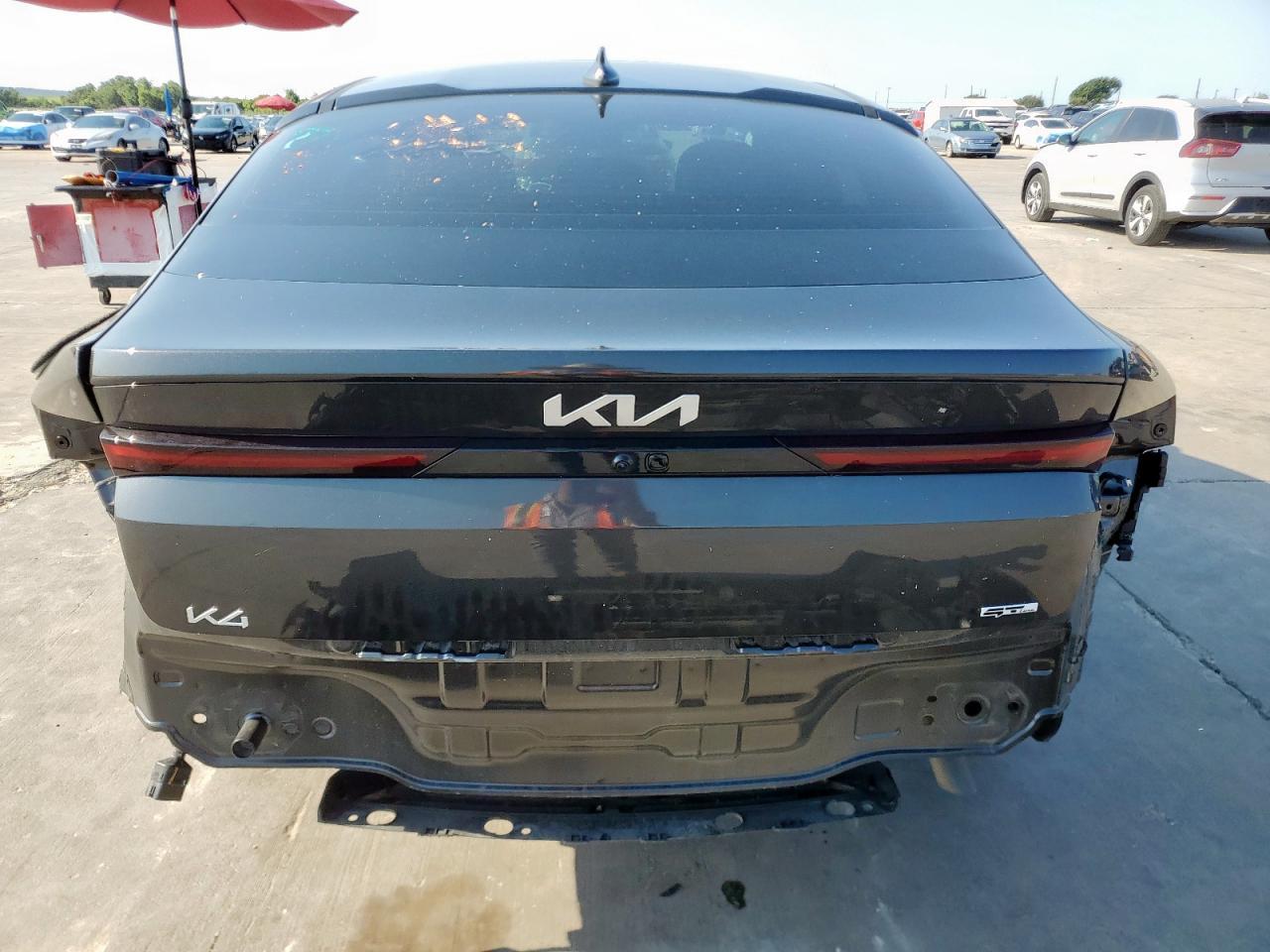 2025 Kia K4 Gt Line - Image 6