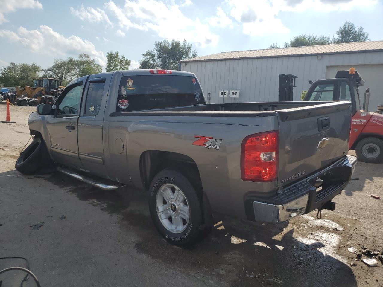 2013 Chevrolet Silverado K1500 Lt - Image 2