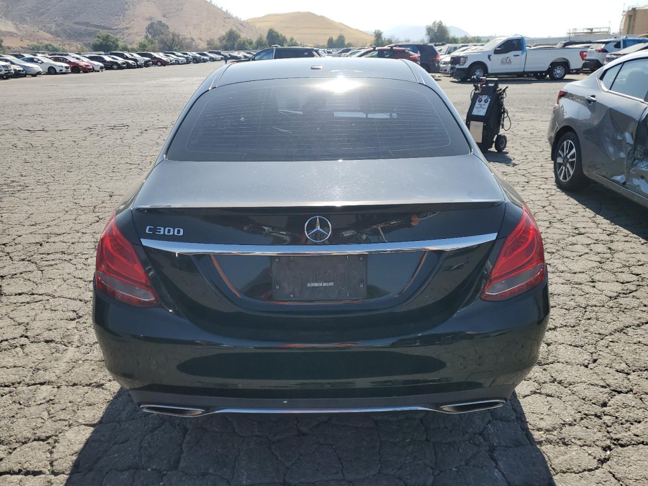 2018 Mercedes-Benz C 300 - Image 6