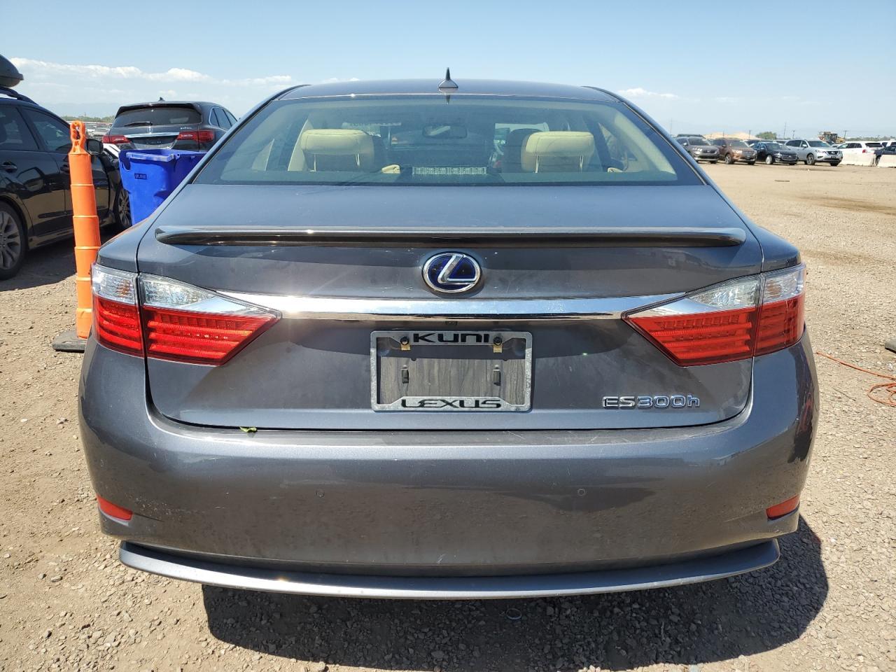 2013 Lexus Es 300H - Фото 6