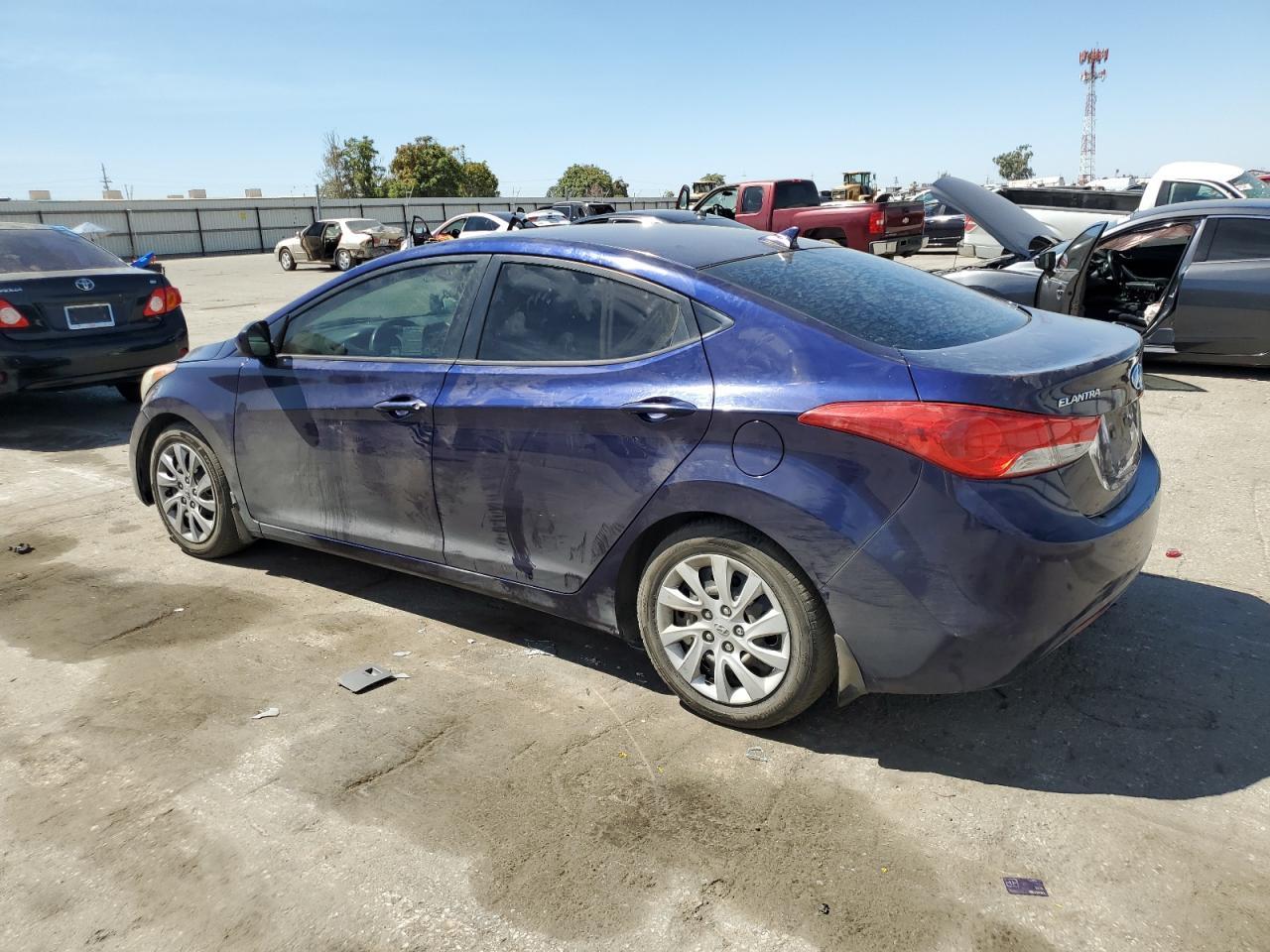 2013 Hyundai Elantra Gls - Image 2
