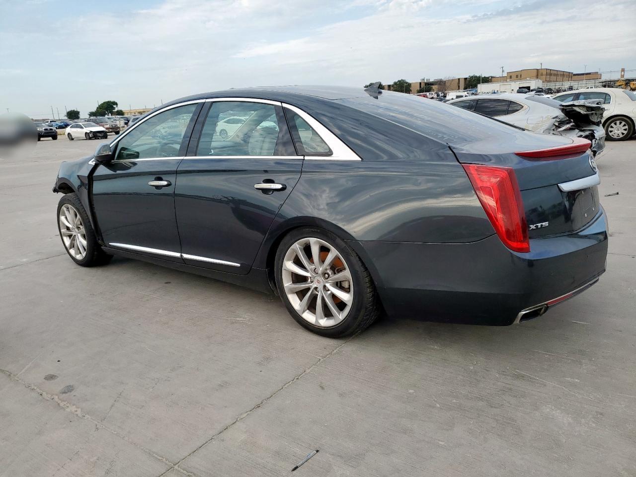 2013 Cadillac Xts Luxury Collection - Image 2