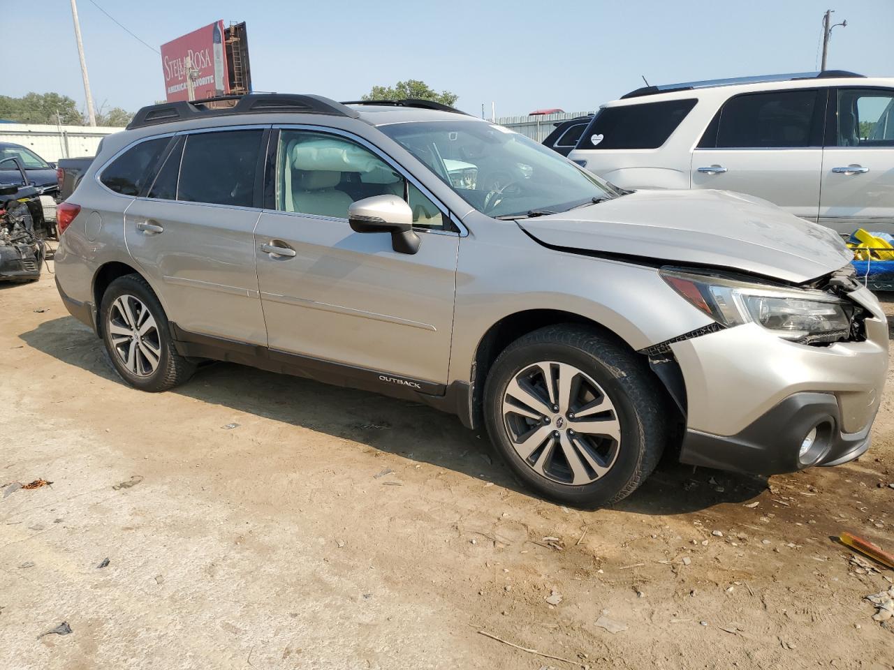 2018 Subaru Outback 3.6R Limited - Image 4