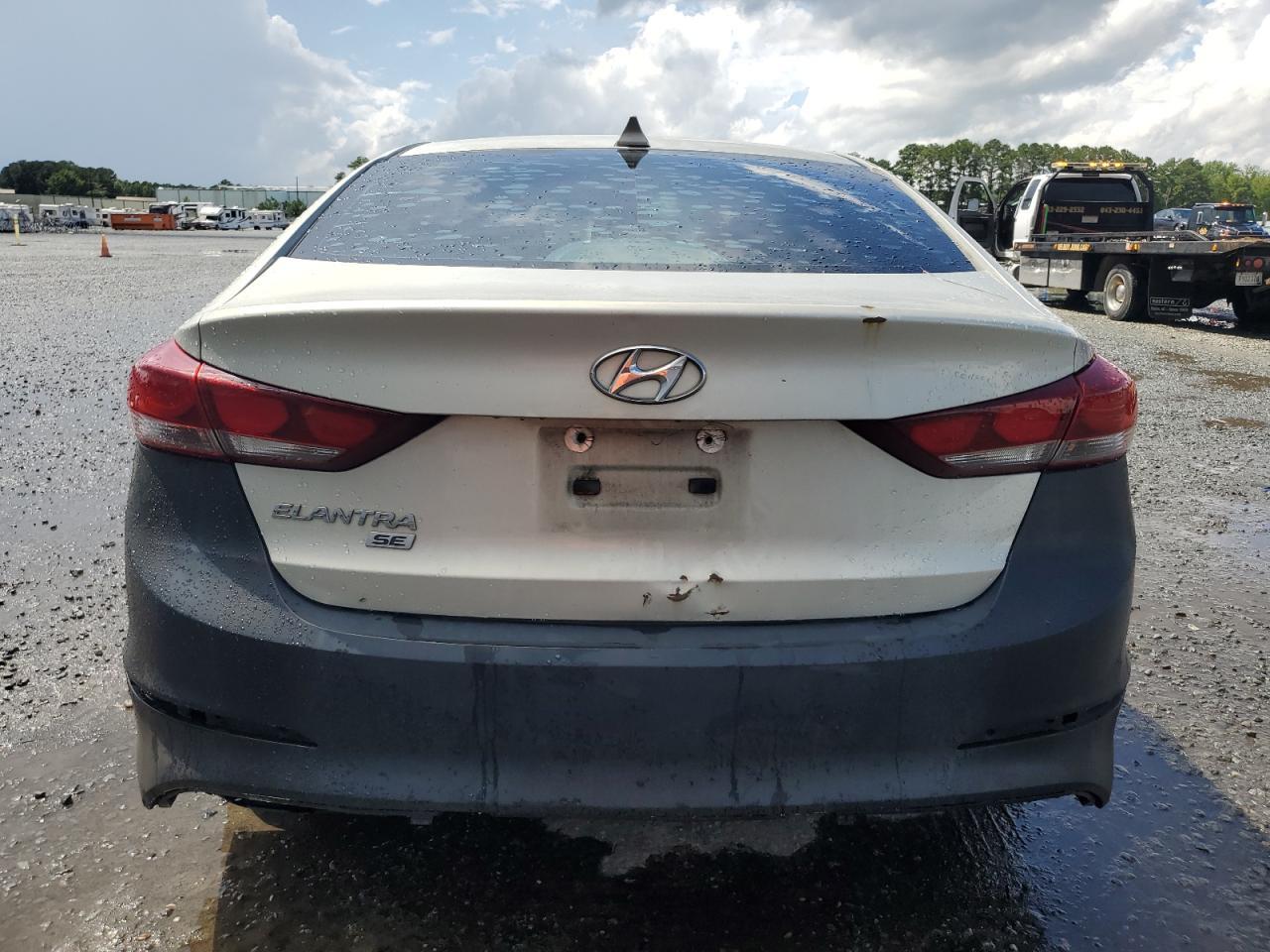 2017 Hyundai Elantra Se - Фото 6