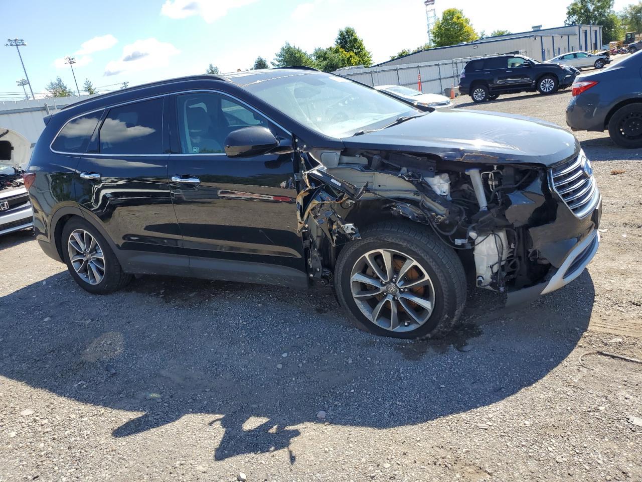 2017 Hyundai Santa Fe Se - Фото 4